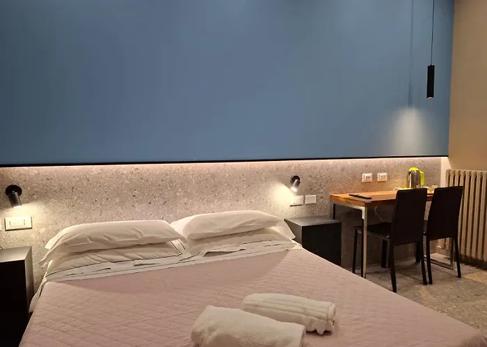 卡吕普索酒店 *